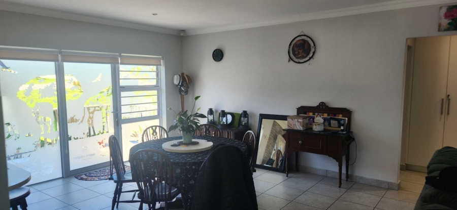 4 Bedroom Property for Sale in Great Brak River Western Cape